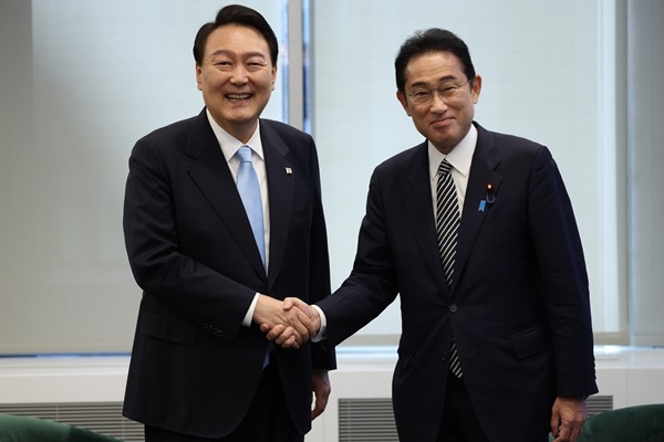 Hàn Quốc, Nhật Bản xích lại gần nhau hơn